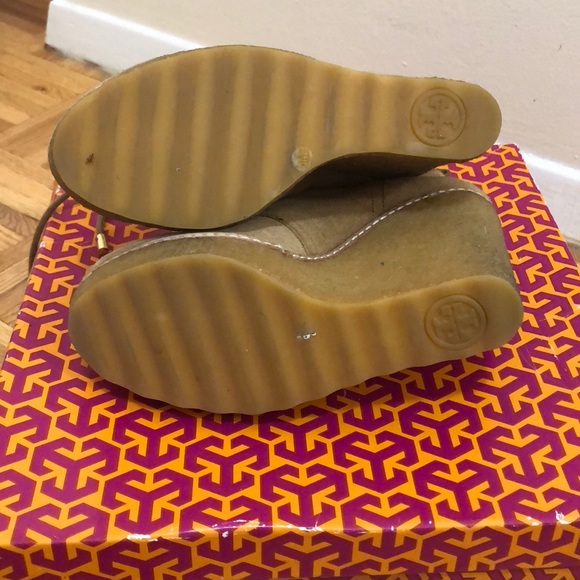 COPY - Tory Burch Denise Wedge - Picture 5 of 6